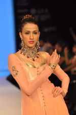 Model walks the ramp for Kriplani & Sons Show at IIJW Day 4 on 22nd Aug 2012 (73).JPG